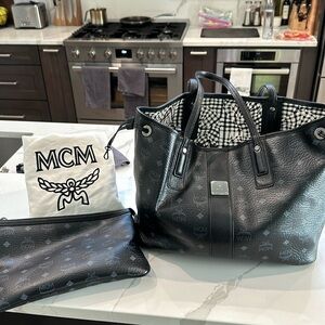 MCM reversible Liz shopper tote bag COMPLETE set
